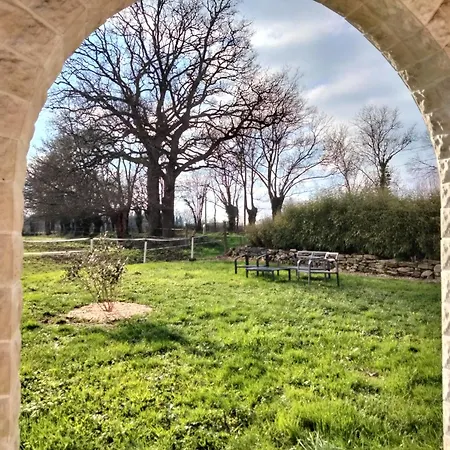 Manoir De L'aisnerie 公寓 *
